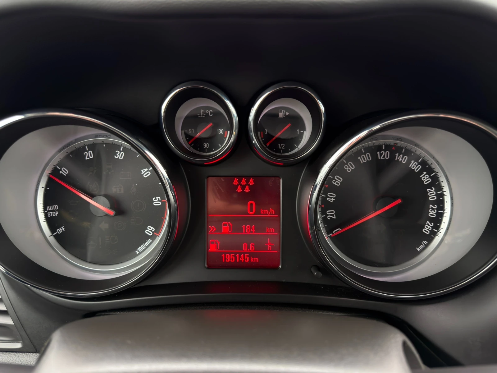 Opel Zafira 1.6 CDTI 136кс EURO 6   7 МЕСТА ЧЕСТНО ОПИСАНИЕ, снимка 16 - Автомобили и джипове - 54042718