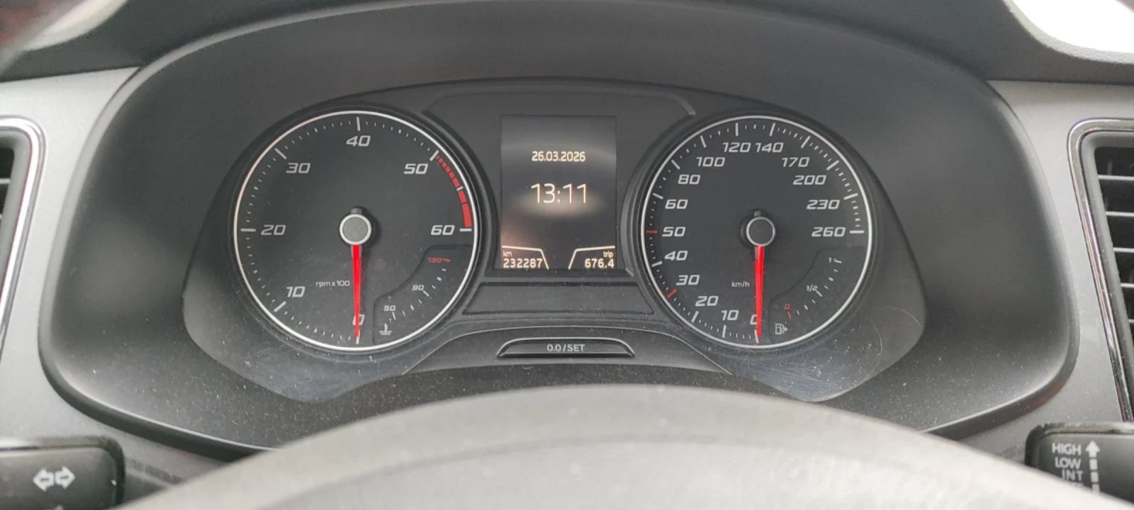 Seat Leon 2.0 TDI , снимка 11 - Автомобили и джипове - 54077872