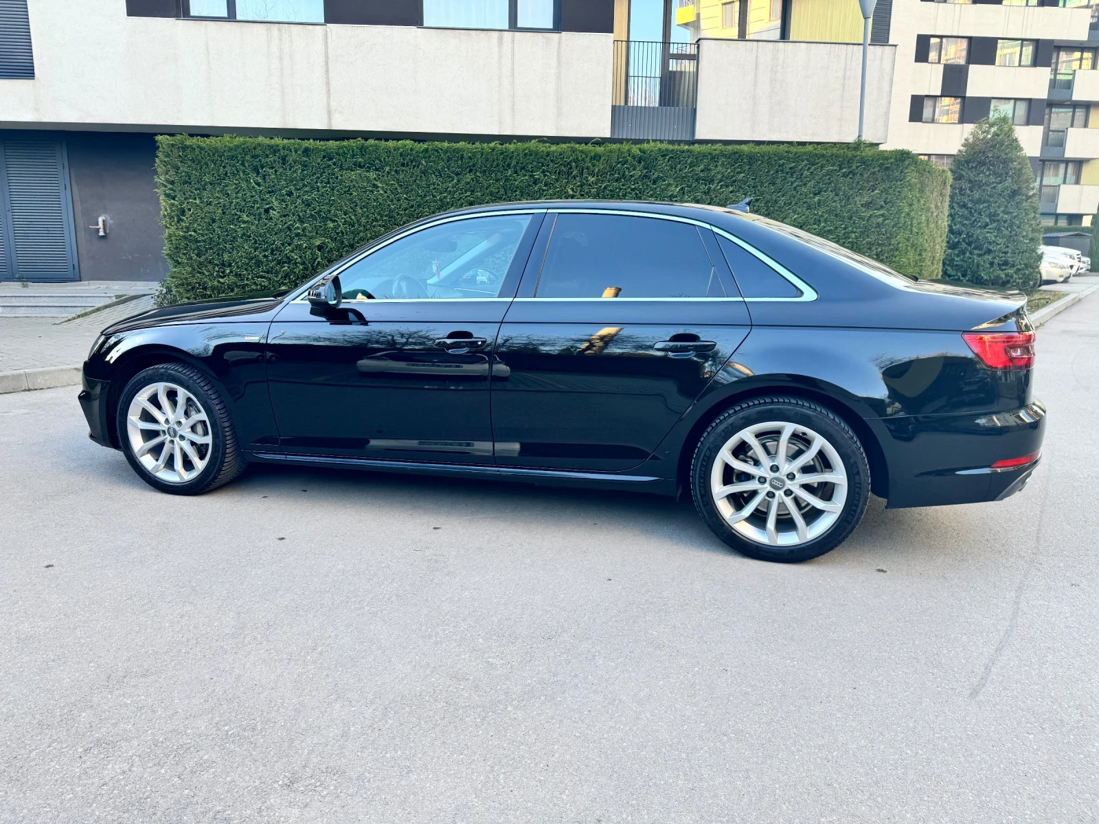 Audi A4, снимка 7 - Автомобили и джипове - 54103956