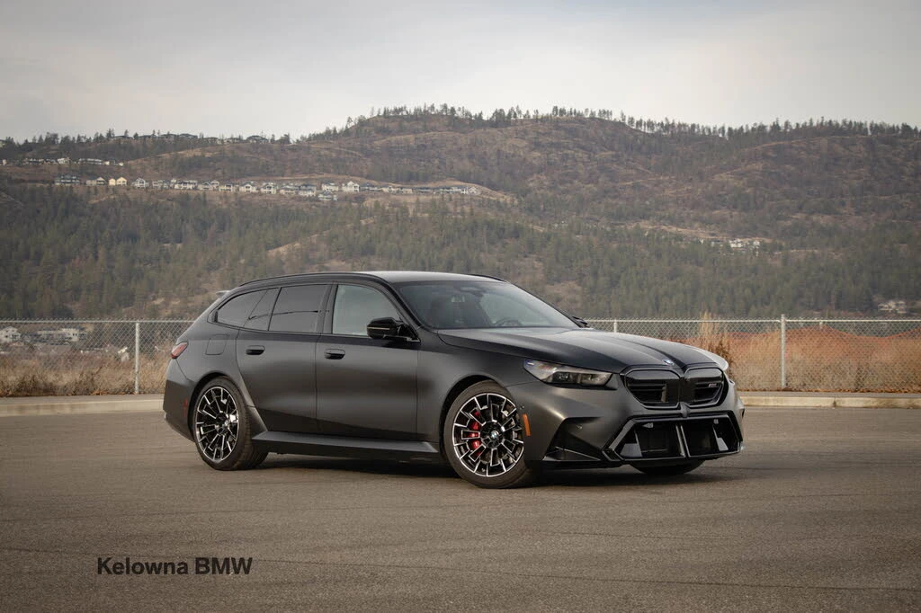 BMW M5 Touring AWD, снимка 2 - Автомобили и джипове - 54372502