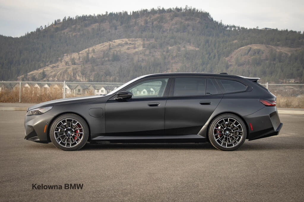 BMW M5 Touring AWD, снимка 3 - Автомобили и джипове - 54372502