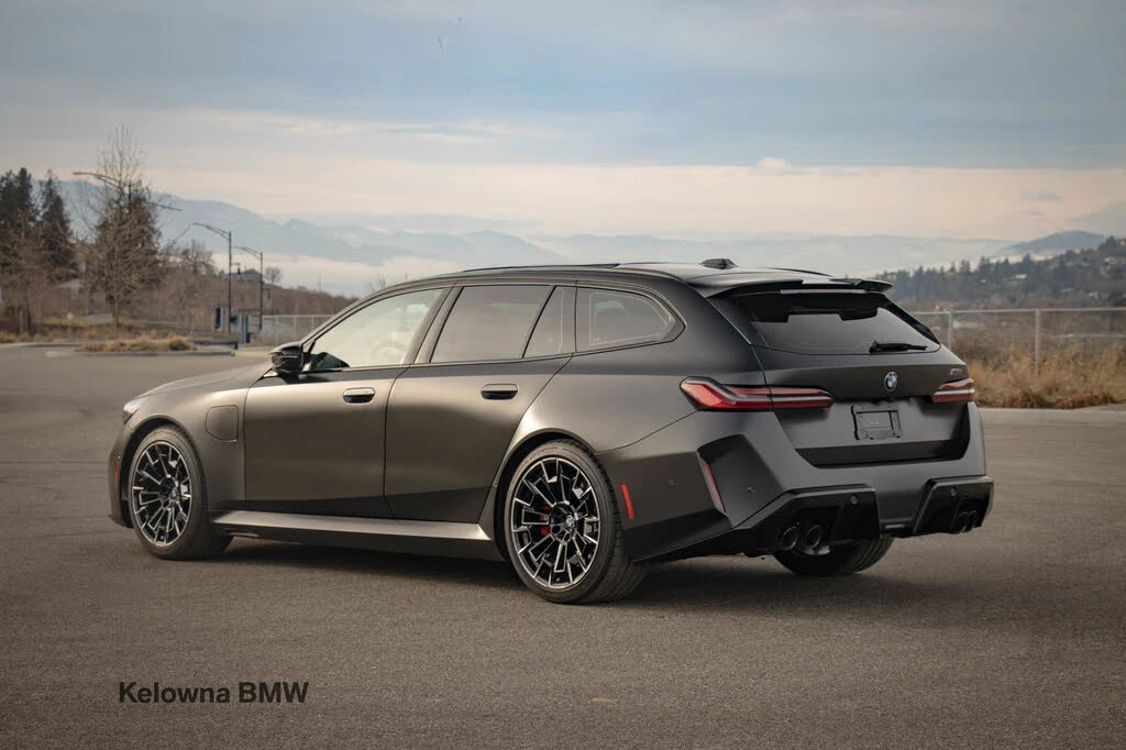 BMW M5 Touring AWD, снимка 4 - Автомобили и джипове - 54372502