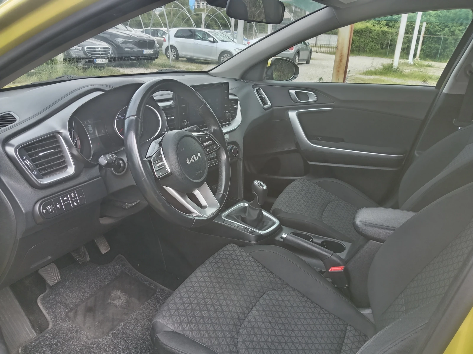 Kia Ceed 1.0T Гаранц., снимка 7 - Автомобили и джипове - 54615884