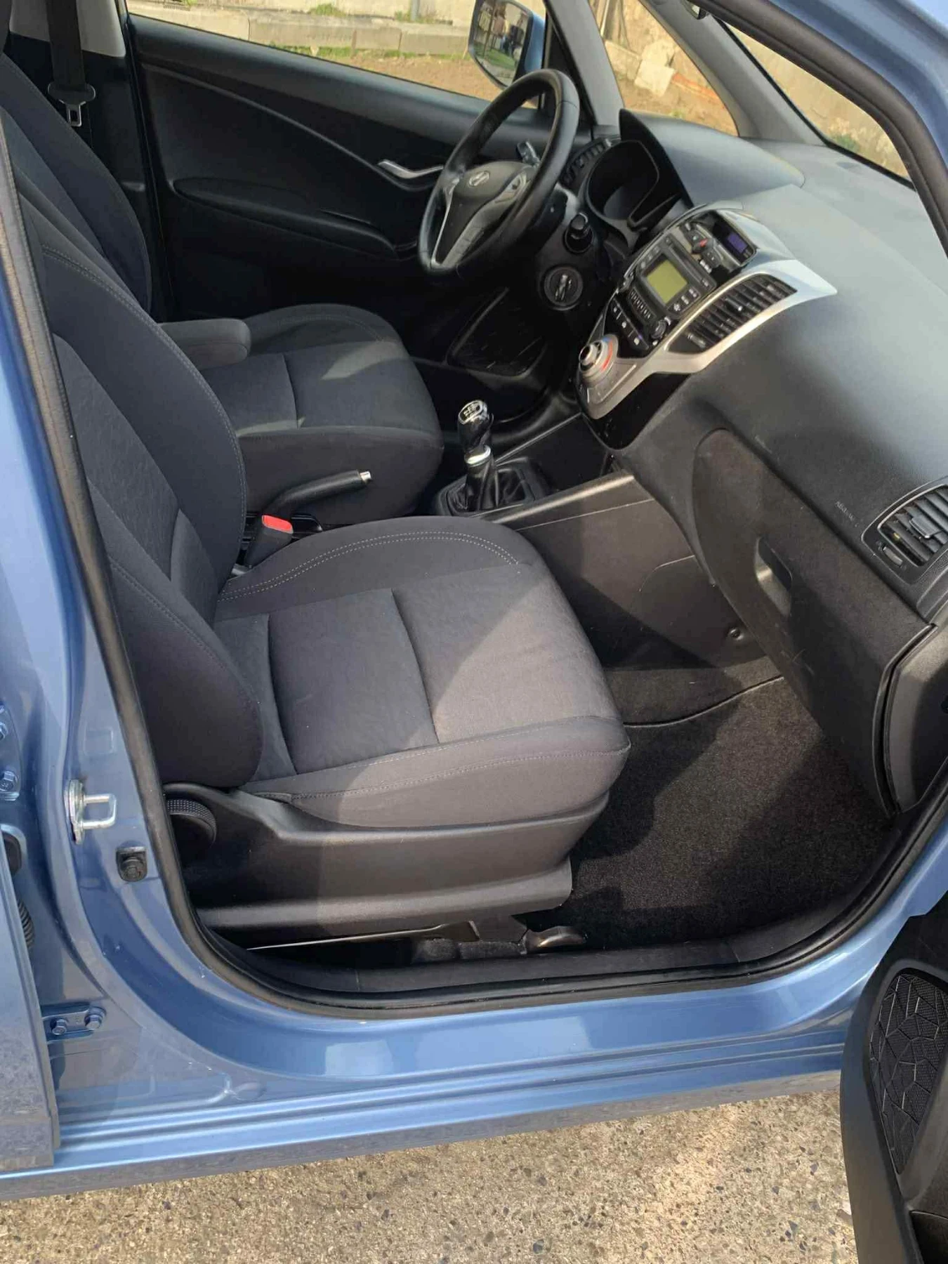 Hyundai Ix20, снимка 6 - Автомобили и джипове - 54761891