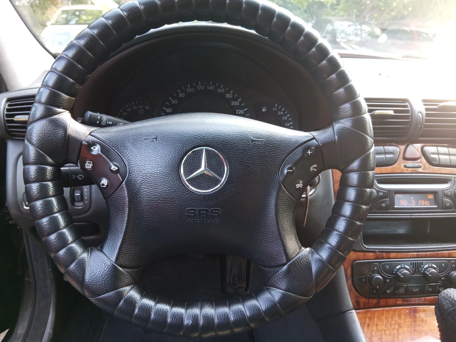 Mercedes-Benz C 200 Kompressor, снимка 11 - Автомобили и джипове - 55330795