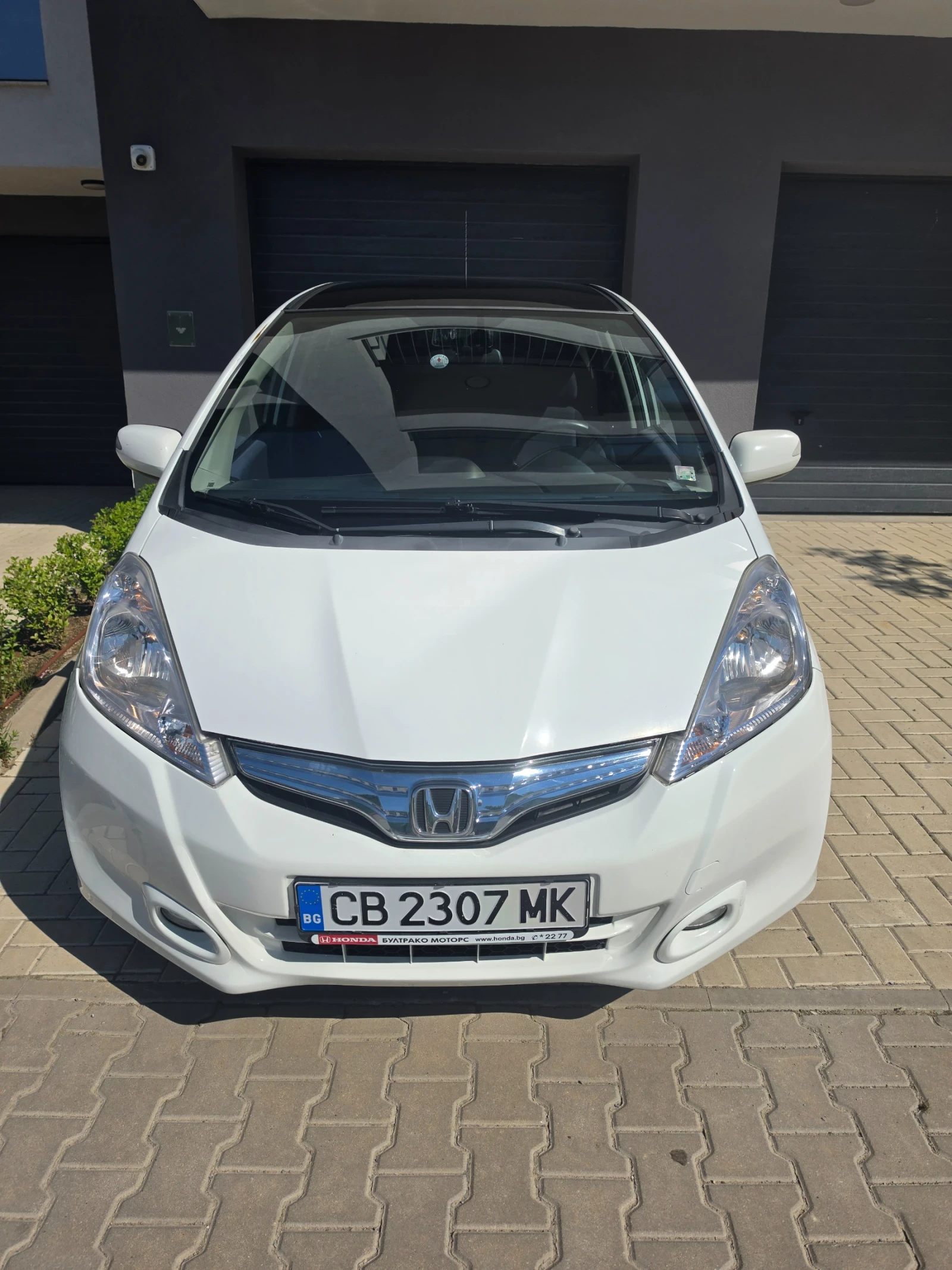 Honda Jazz Hybrid Executive, снимка 2 - Автомобили и джипове - 55478100