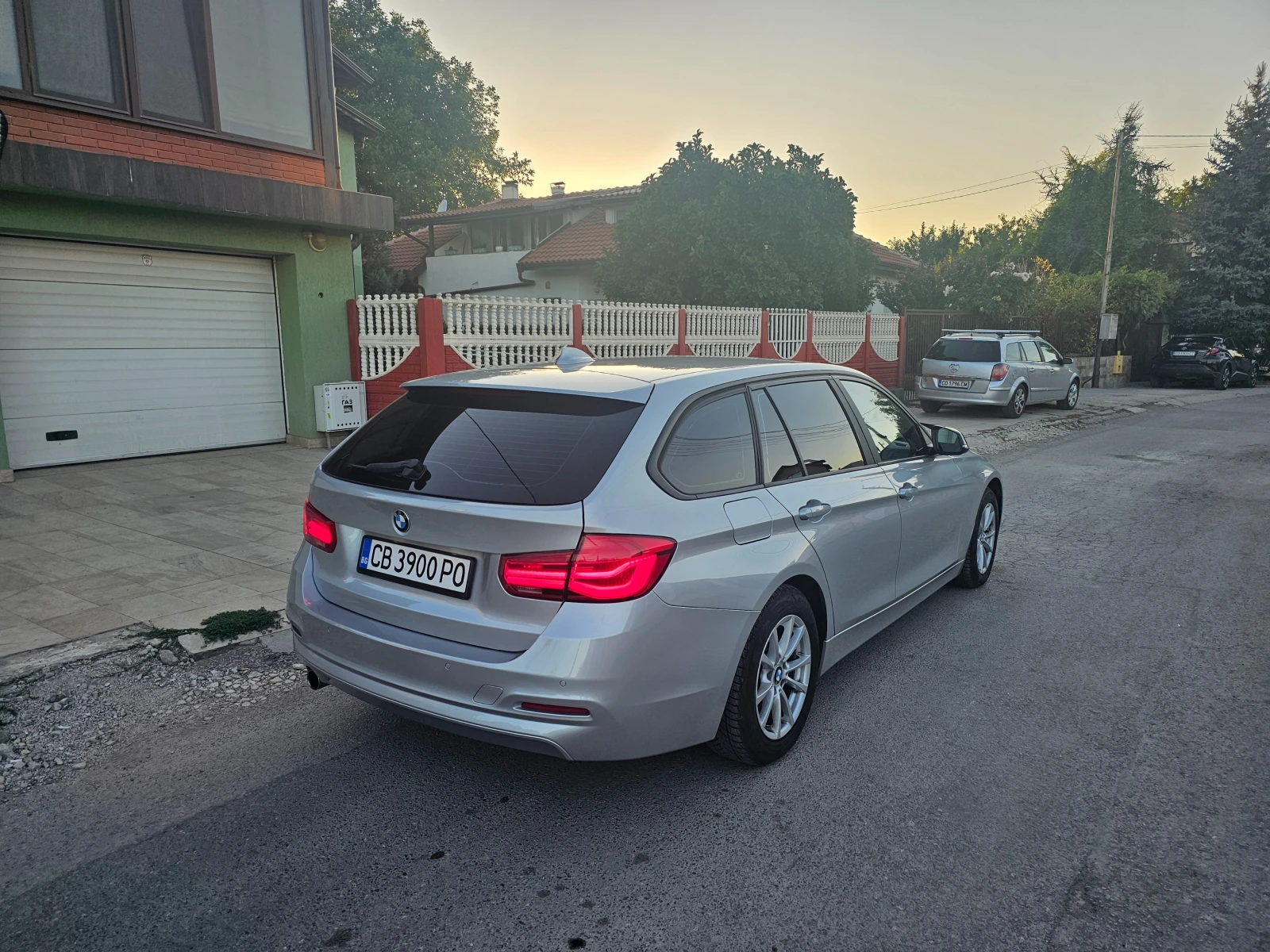 BMW 316 Гаражно-Климатр, снимка 3 - Автомобили и джипове - 55828807