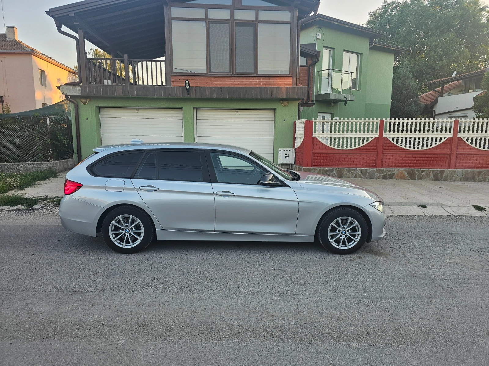 BMW 316 Гаражно-Климатр, снимка 2 - Автомобили и джипове - 55828807