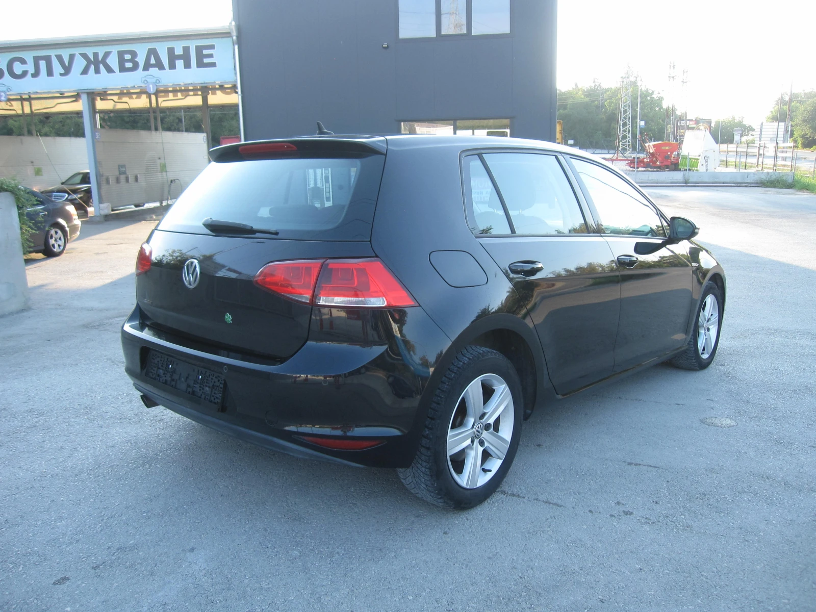 VW Golf Black Edition, 150х.Км.NAVI, Подгрев, 1, 6-TDI, снимка 4 - Автомобили и джипове - 55837834