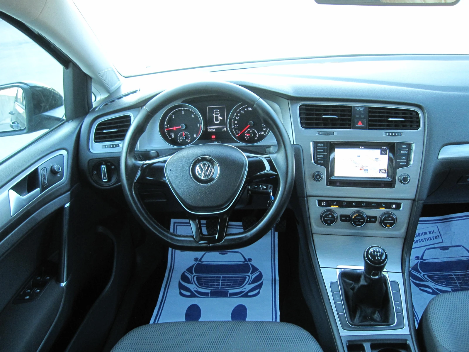 VW Golf Black Edition, 150х.Км.NAVI, Подгрев, 1, 6-TDI, снимка 7 - Автомобили и джипове - 55837834