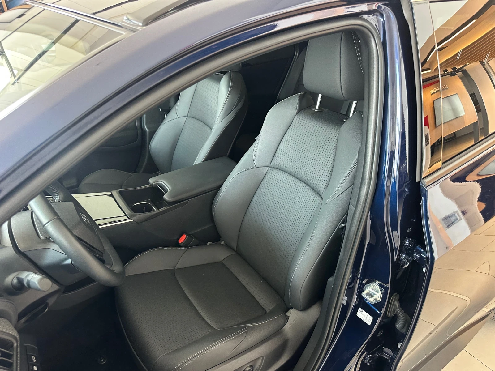 Toyota bZ4X Luxury* AWD, снимка 9 - Автомобили и джипове - 55847110