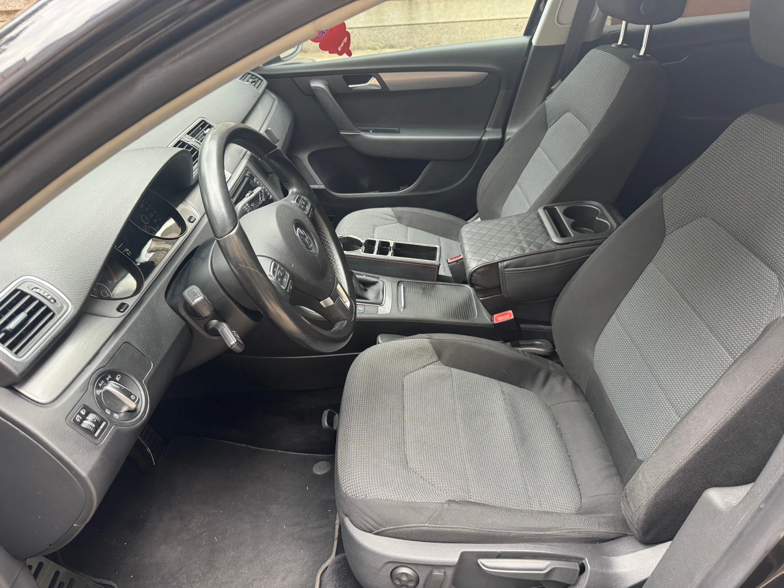VW Passat 2.0TDI 140 ps, снимка 11 - Автомобили и джипове - 56452402