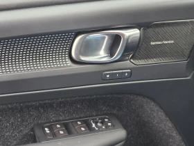 Volvo XC40 R-Design 2.0i/4WD/360-Камера/ Лизинг, снимка 9