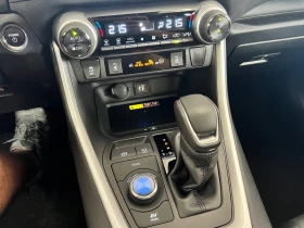 Toyota Rav4 2.5* Хибрид 4x4* 360 КАМЕРИ* НАЛИЧНА, снимка 10
