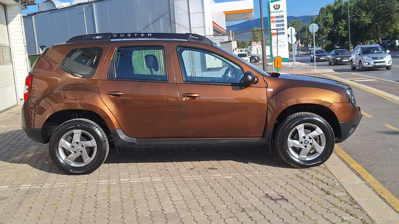 Dacia Duster 1.6 16v Facelift 4x4 Swiss Choko Color , снимка 5 - Автомобили и джипове - 46763085