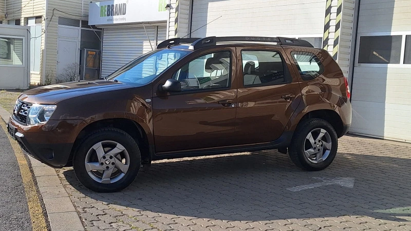 Dacia Duster 1.6 16v Facelift 4x4 Swiss Choko Color , снимка 2 - Автомобили и джипове - 46763085