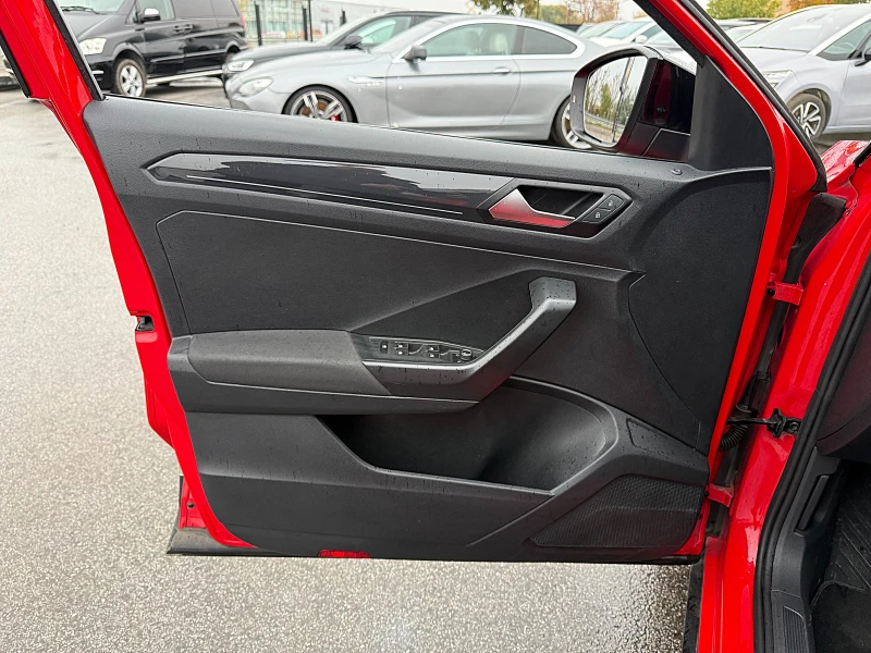 VW T-Roc 2.0tdi-4х4-Led-Bixenon-Kamera-Navi-Avtomatik !!!, снимка 7 - Автомобили и джипове - 52351042