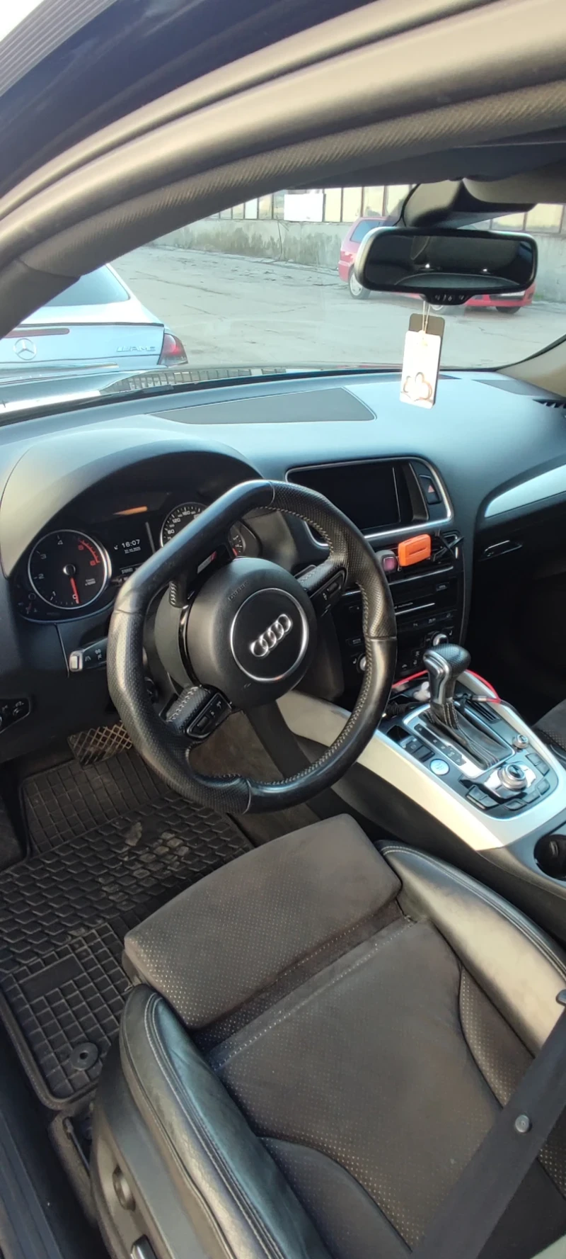 Audi SQ5, снимка 6 - Автомобили и джипове - 52509727