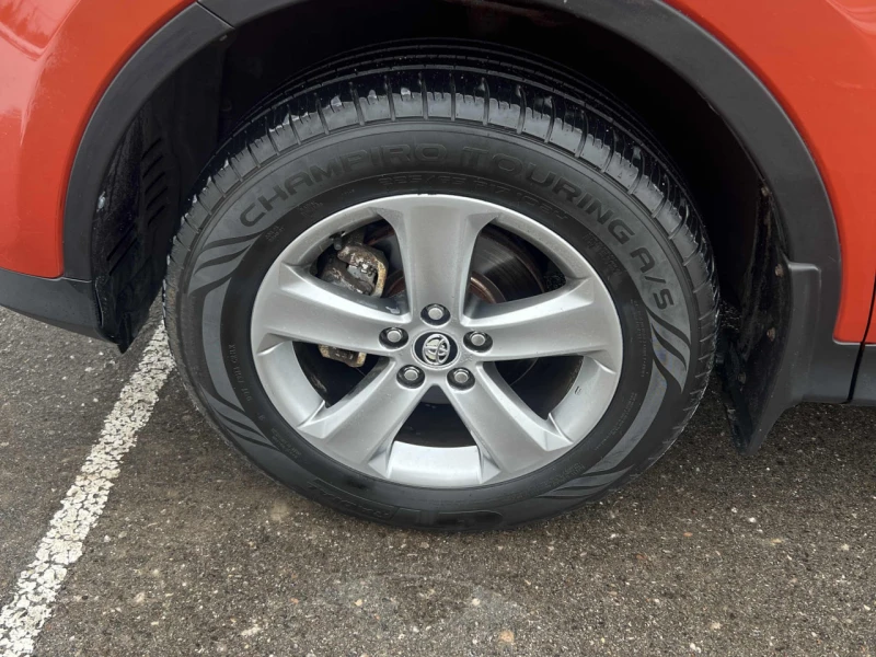 Toyota Rav4 CARFAX* АВТОФИНАНСИРАНЕ* БЕЗ ПЪРВОНАЧАЛНА ВНОСКА* , снимка 7 - Автомобили и джипове - 52980523