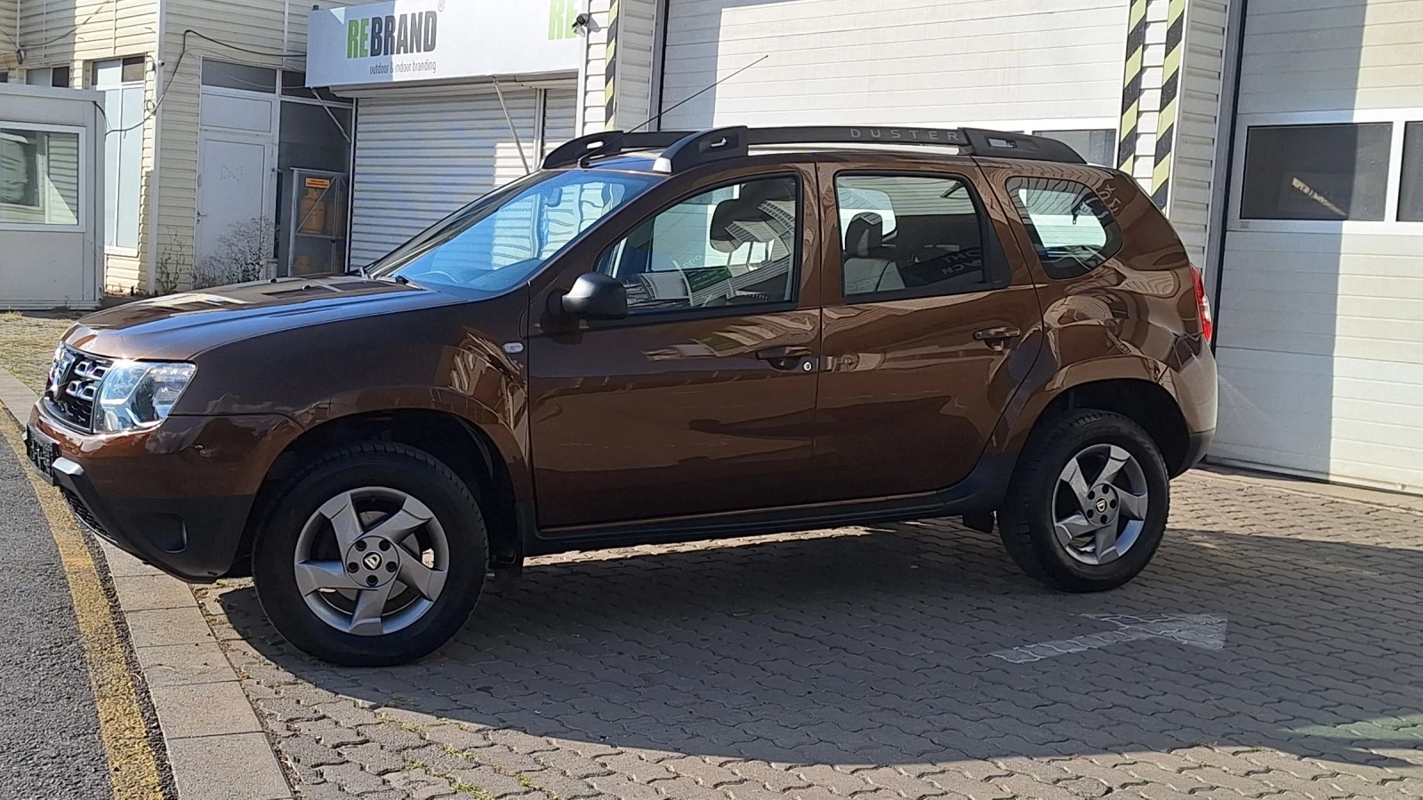 Dacia Duster 1.6 16v Facelift 4x4 Swiss Choko Color  - изображение 2