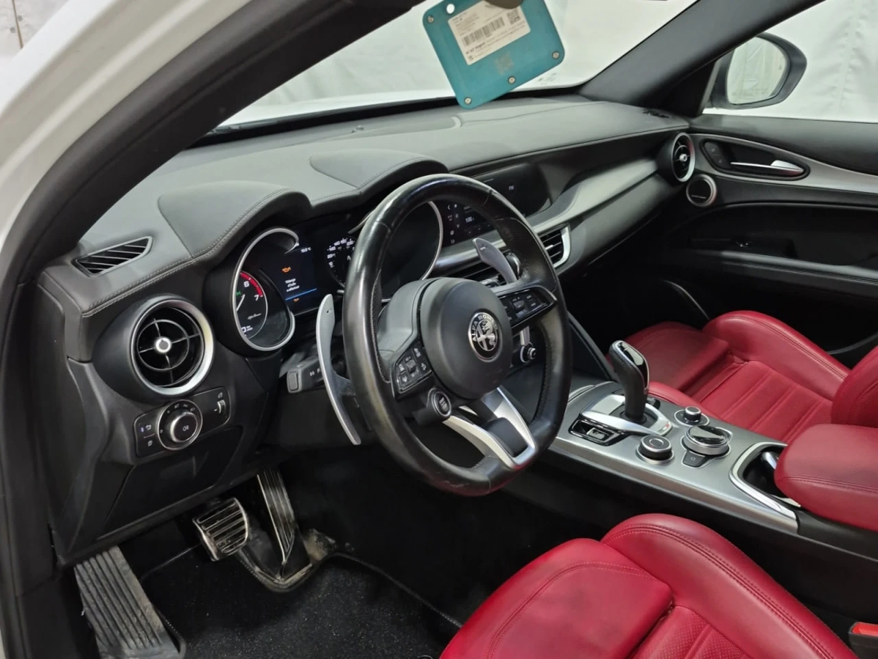 Alfa Romeo Stelvio * CARFAX * АВТО КРЕДИТ * ЦЕНА ДО БГ! - изображение 8