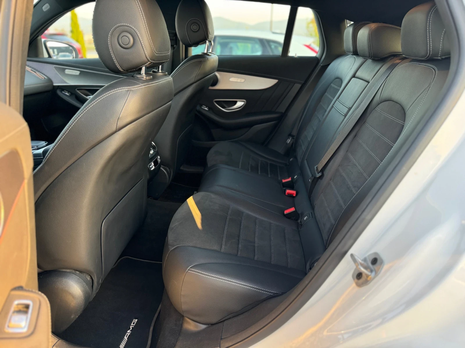 Mercedes-Benz EQC Premium - изображение 10