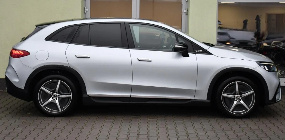 Mercedes-Benz EQE 350 SUV 4Matic AMG Line - изображение 5
