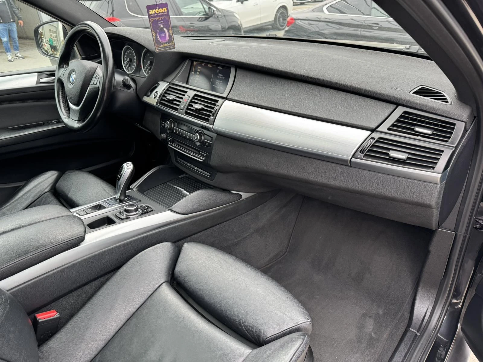 BMW X6 306ps* Xdrive* Head Up* Keyless* Вакумм* Нави - изображение 10