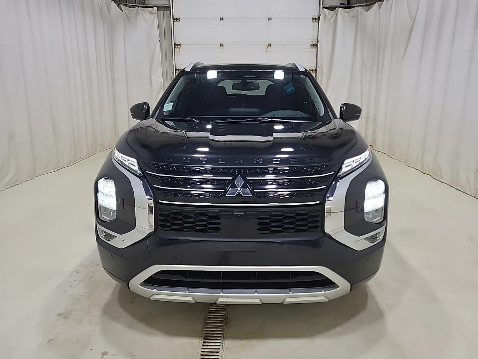 Mitsubishi Outlander * GT* PHEV* AWD* CARFAX*  | Mobile.bg � ����������� 3