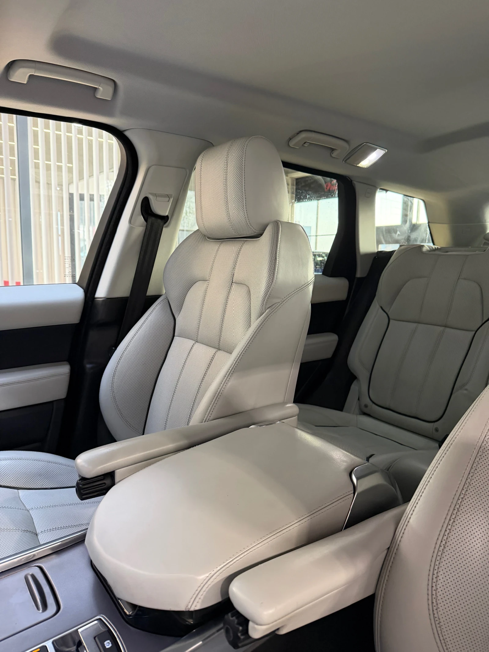 Land Rover Range Rover Sport, снимка 14 - Автомобили и джипове - 53830248