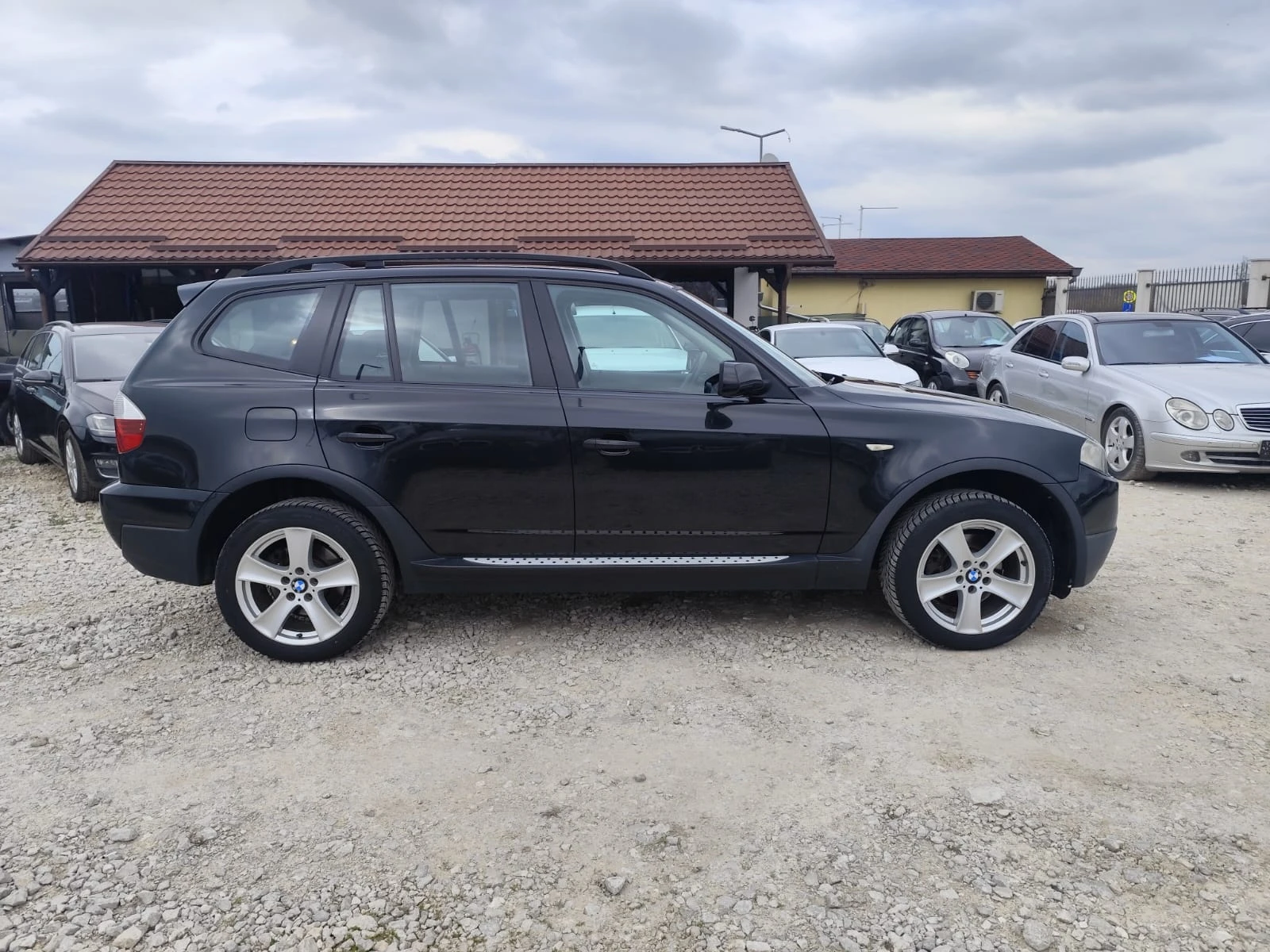 BMW X3 2.0 дизел Италия, снимка 4 - Автомобили и джипове - 54089427