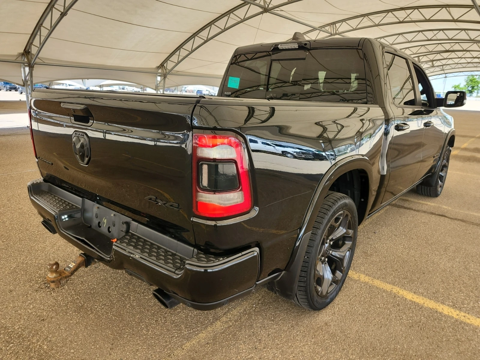 Dodge RAM 1500 Limited/AWD/5.7/H&K/Pano/Обдухване, снимка 4 - Автомобили и джипове - 54943114