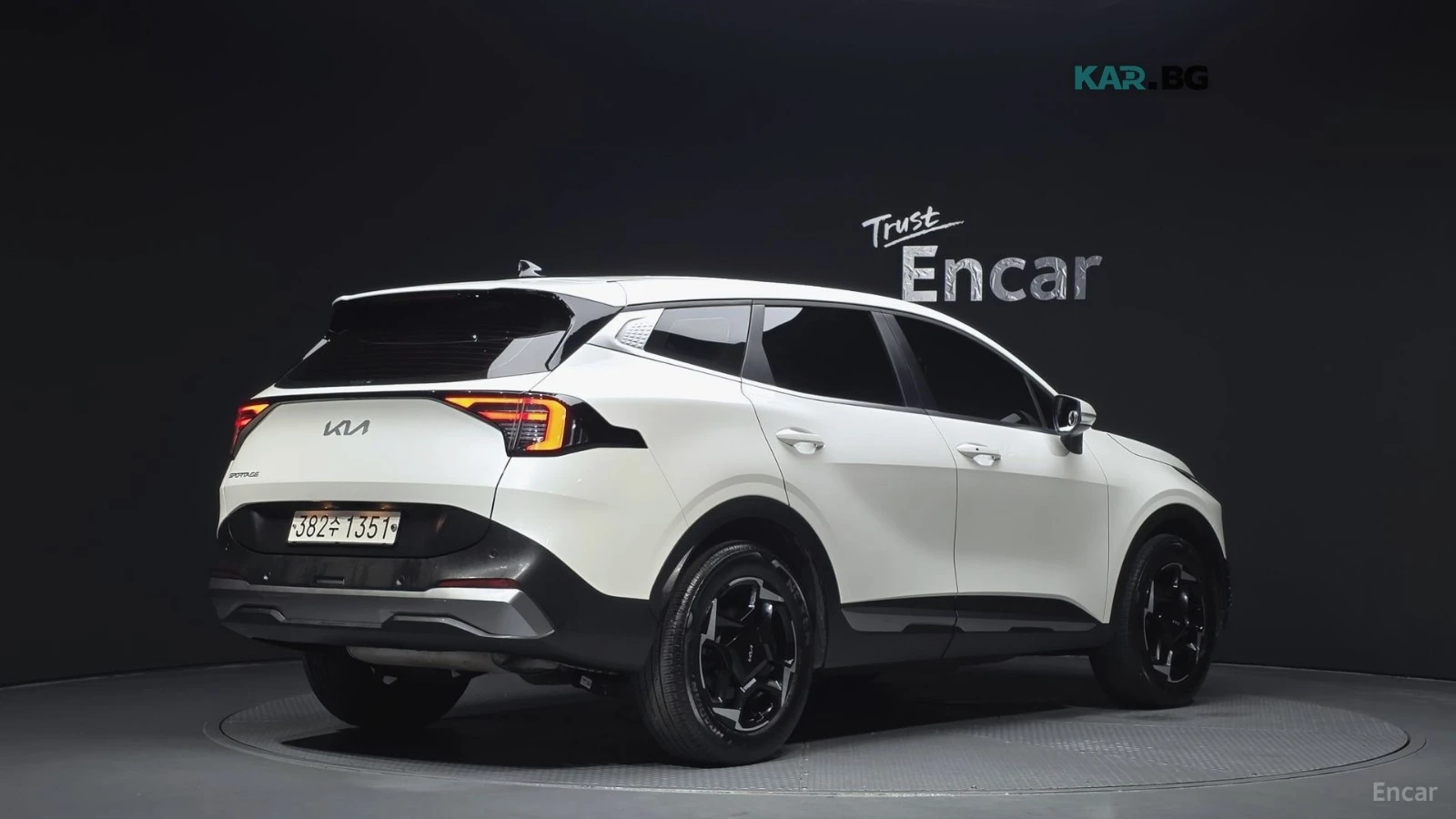 Kia Sportage PRESTIGE* 2.0* LPG* ПОДГРЕВ* ОБДУХ* ДИСТРОНИК* КАМ, снимка 3 - Автомобили и джипове - 56081413