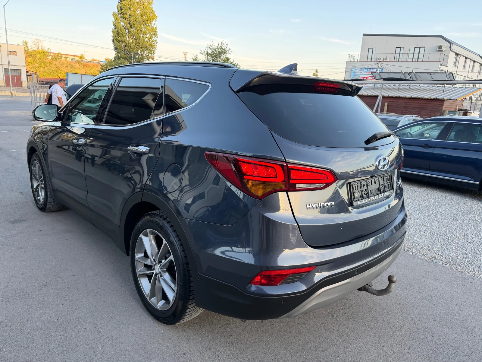 Hyundai Santa fe 2.2CRDi 4WD Facelift.Keyless.Distronic.FULL, снимка 3 - Автомобили и джипове - 56363113