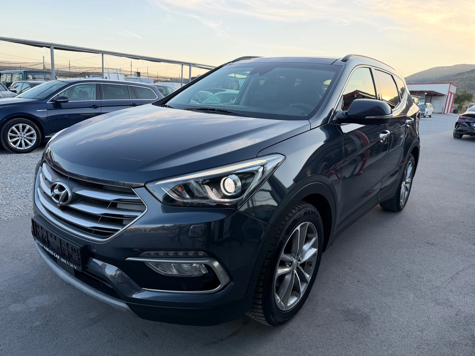 Hyundai Santa fe 2.2CRDi 4WD Facelift.Keyless.Distronic.FULL, снимка 4 - Автомобили и джипове - 56363113