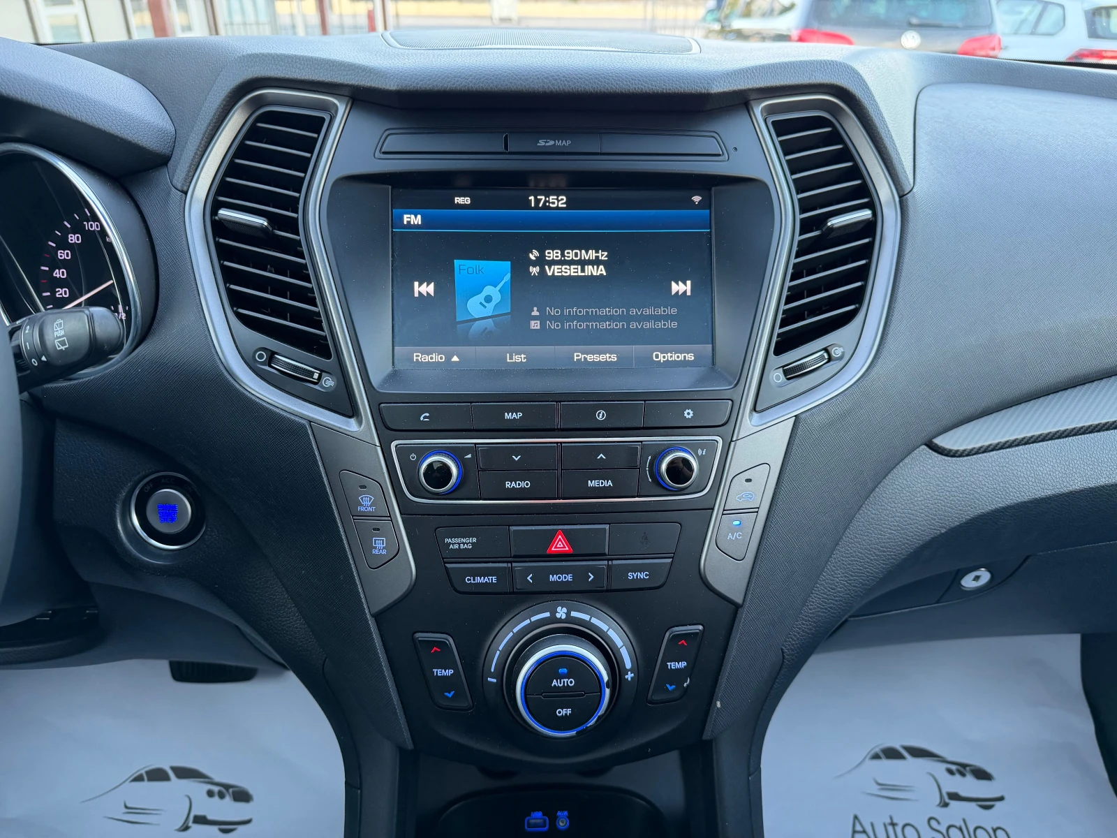 Hyundai Santa fe 2.2CRDi 4WD Facelift.Keyless.Distronic.FULL, снимка 11 - Автомобили и джипове - 56363113