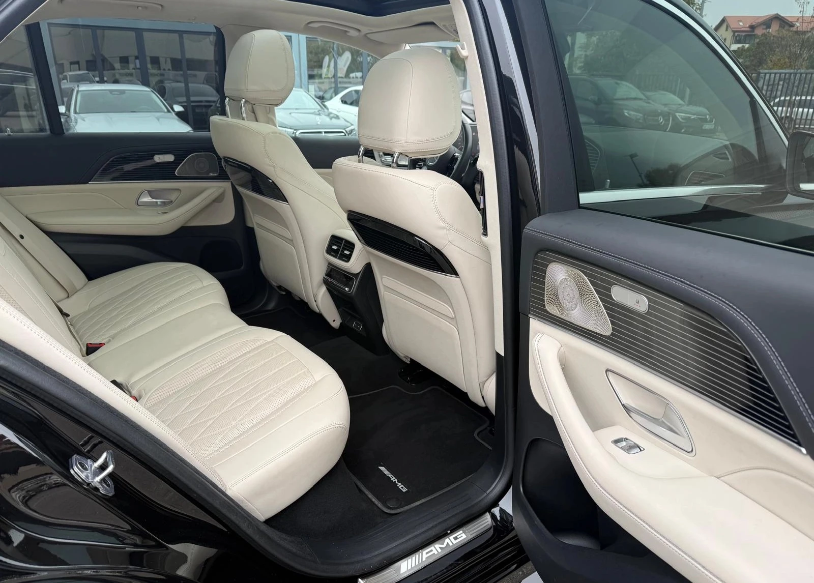 Mercedes-Benz GLE 53 4MATIC + AMG , снимка 7 - Автомобили и джипове - 56654095