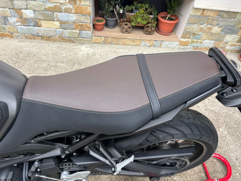 Yamaha Mt-09 900ie, ABS, TCS!, снимка 15 - Мотоциклети и мототехника - 49773210