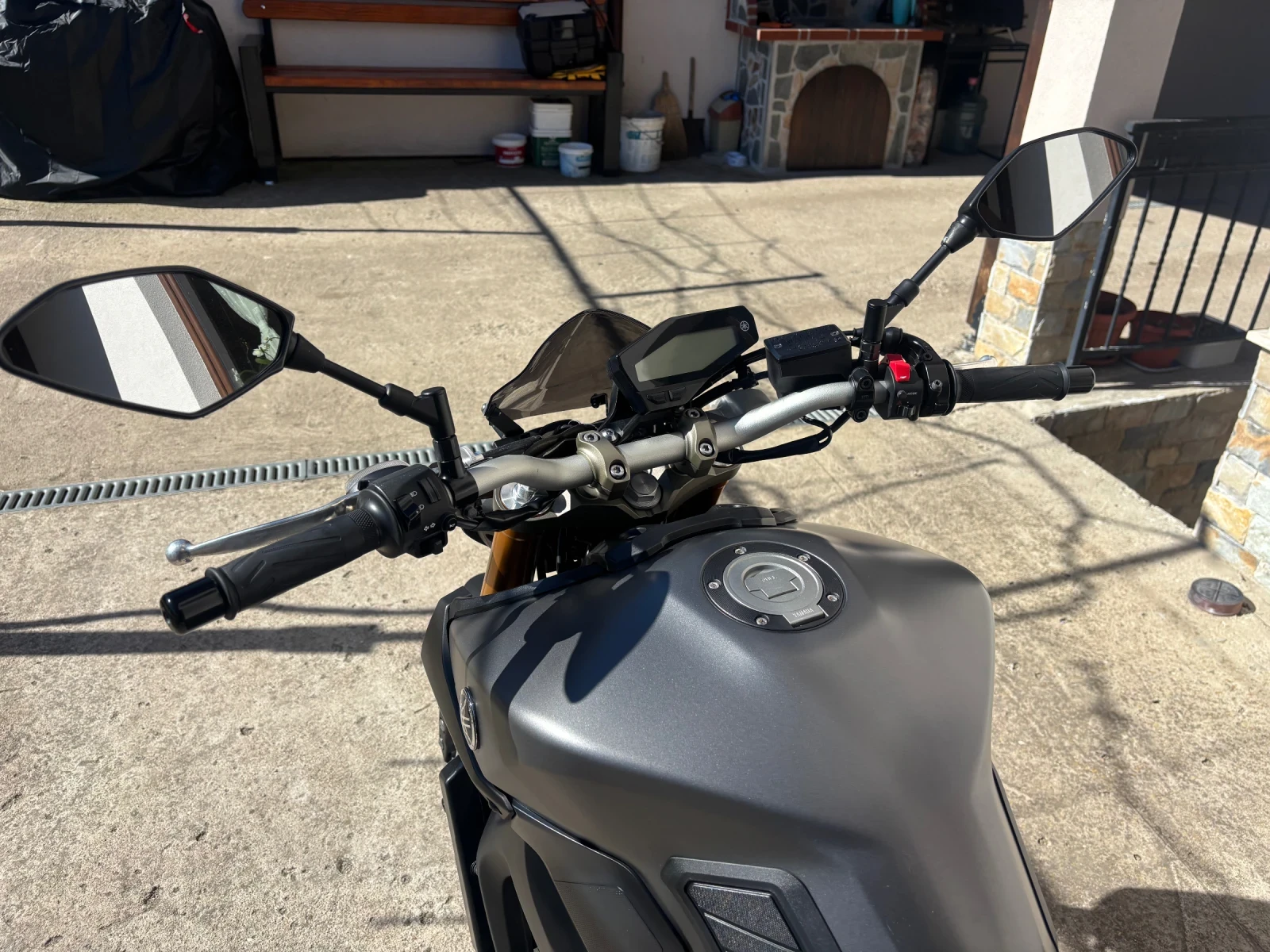 Yamaha Mt-09 900ie, ABS, TCS!, снимка 15 - Мотоциклети и мототехника - 49773210