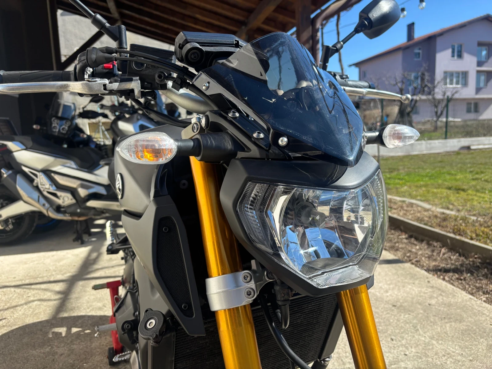 Yamaha Mt-09 900ie, ABS, TCS!, снимка 8 - Мотоциклети и мототехника - 49773210