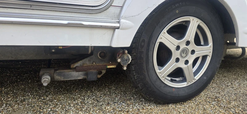 Каравана Swift, снимка 2 - Каравани и кемпери - 53174116