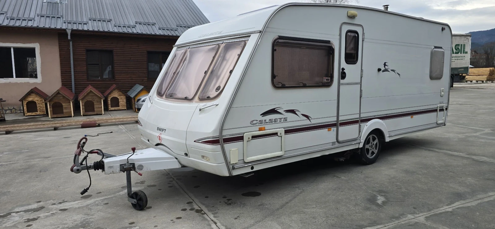 �������� Swift | Mobile.bg � ����������� 12