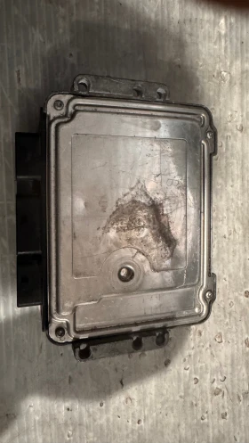    / ECU /    Renault Trafic - 0281011530 / 8200512196 | Mobile.bg    2