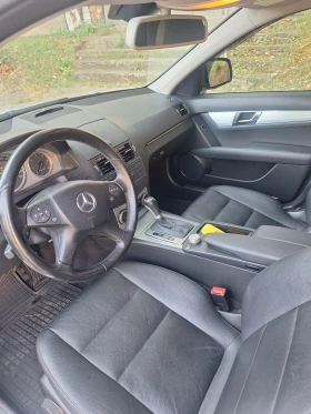 Mercedes-Benz C 220, снимка 10