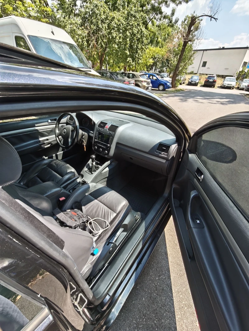 VW Golf 2.0 FSI Sport Hi-line 6ск. Кожа Андроид и Шибедах, снимка 4 - Автомобили и джипове - 52312781