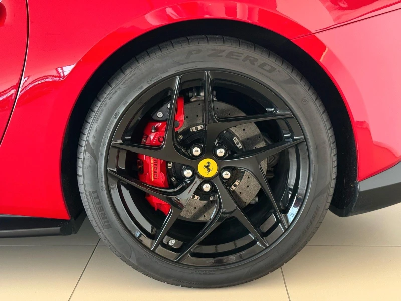 Ferrari 812 Superfast /LIFT/CARBON/CAMERA/CERAMIC/JBL/, снимка 7 - Автомобили и джипове - 52235722