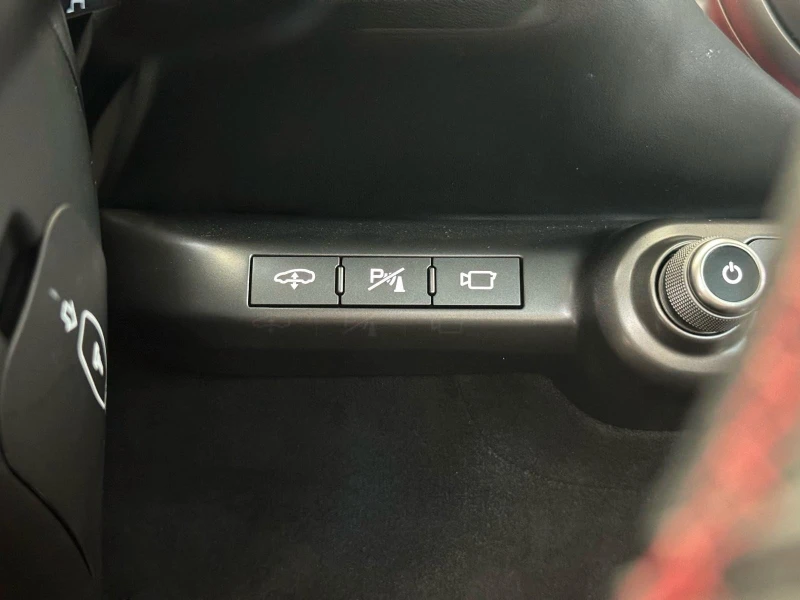 Ferrari 812 Superfast /LIFT/CARBON/CAMERA/CERAMIC/JBL/, снимка 14 - Автомобили и джипове - 52235722