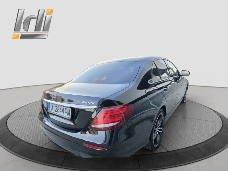 Mercedes-Benz E 400 4Matic AMG Лизинг, снимка 6 - Автомобили и джипове - 52294150