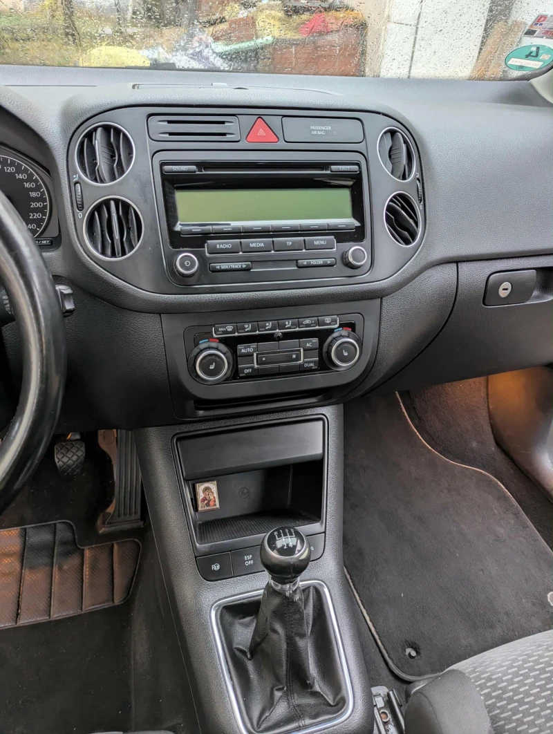 VW Golf Plus 6 2.0TDI 110К.С., снимка 12 - Автомобили и джипове - 52344340