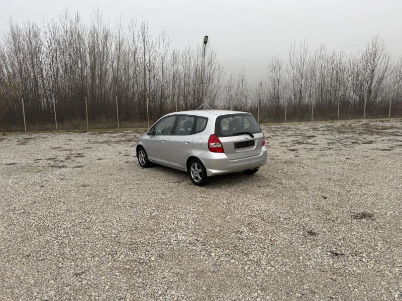 Honda Jazz 1.3 i, снимка 4 - Автомобили и джипове - 52937761
